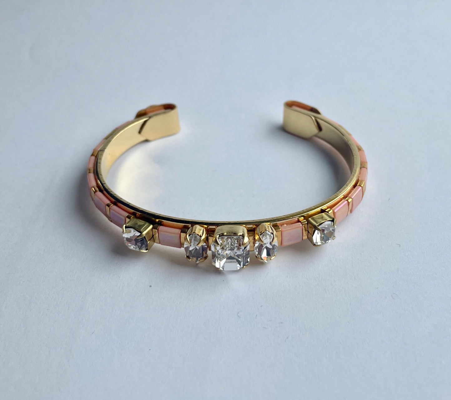 MEGA CRYSTAL BANGLE IN SALMON