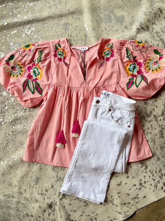 Embroidered Detail Puff Sleeve Top
